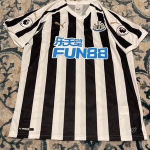 *Newcastle United FC Premier League Puma Jersey